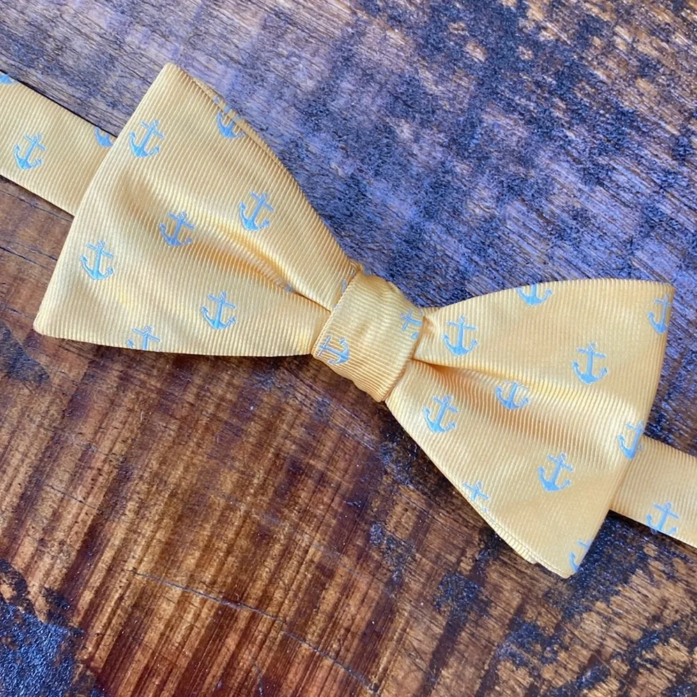 Stafford Nautical Anchor Pre-tied Yellow Bow Tie Neck Tie